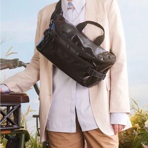 CalPak Terra Sling bag in obsidian/black